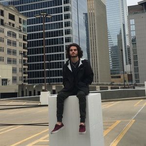 Meet your Posher, Adam